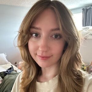 Meet your Posher, Dayna